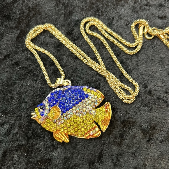 Betsey Johnson Fish Pendant Necklace - Picture 5 of 5